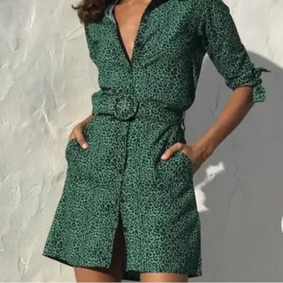 It’s that time of the year - I’m here to assist you for that perfect piece💃🏽🛍 - Picture 16 of 16